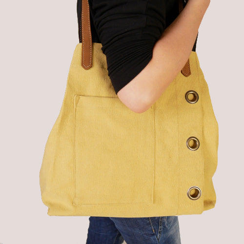 Shoulder bag made of canvas reed