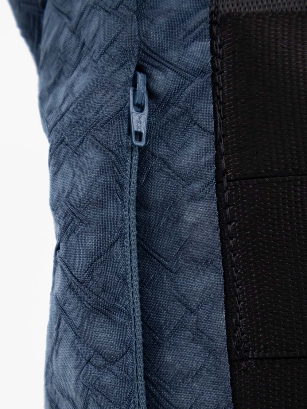 Airpaq backpack roll top - blue/white colored 