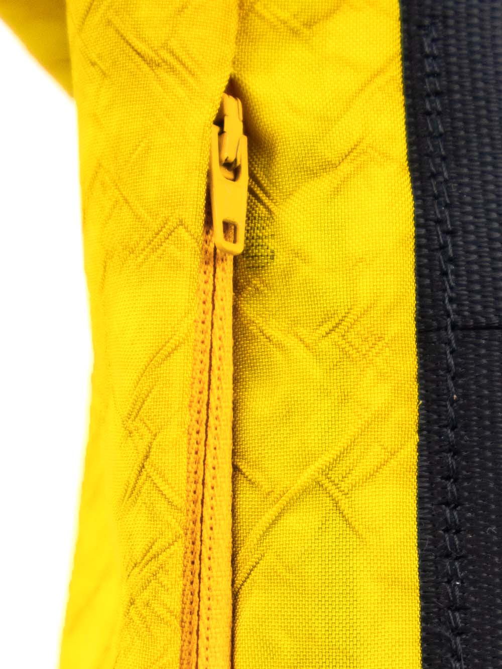 Airpaq backpack roll top - colored yellow 